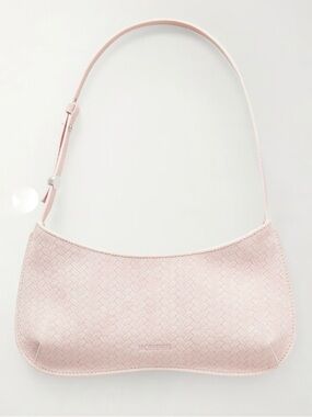 JACQUEMUS 
Le Bisou Sue Zip Handbag - Light Pink 410